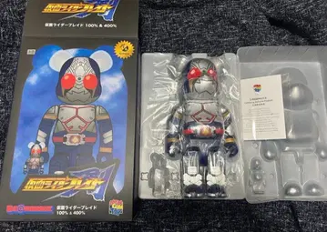 베어브릭 가면라이더 브레이드 400% 피규어