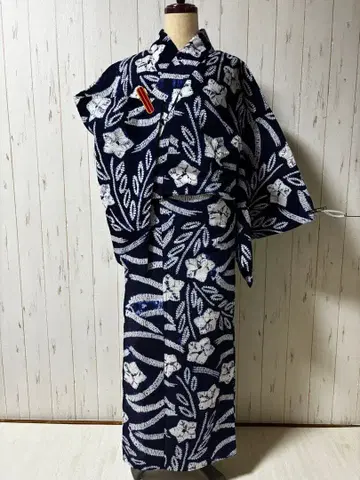 푸른색이 아름다운 아리마츠/나루미 시보리 유카타 m4490