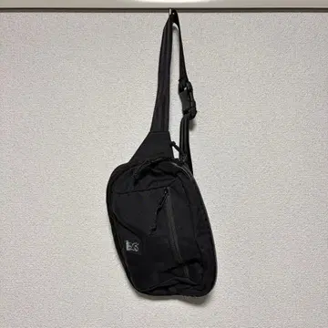 크롬 바디백 ZIPTOP WAISTPACK 2.4L 발수
