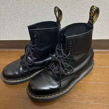 Dr. Martens 블랙 워크 부츠