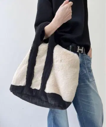 굿그리프 빅 퍼 토트백 아이보리 x 네이비