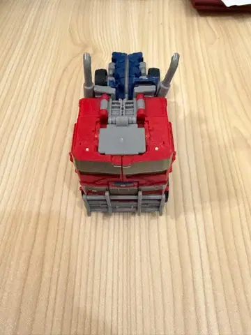 트랜스포머 스튜디오 시리즈 SS-122 옵티머스 프라임