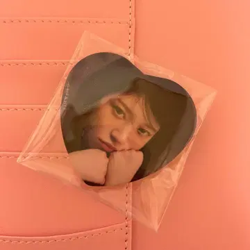 ILLIT 모카 스이파라 캔뱃지