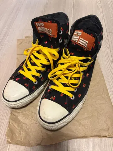 컨버스 슈퍼 마리오 브라더스 콜라보 하이컷 스니커즈 26.5
