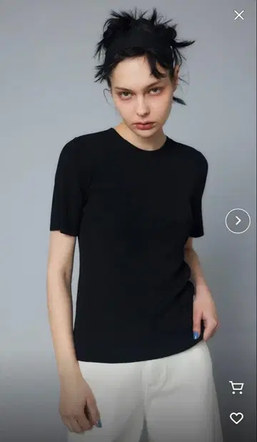 HeRIN.CYE 백 슬릿 니트 탑