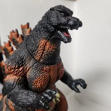 고질라 피규어 약 30cm 가격 인하