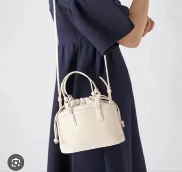 CELFORD 버킷 핸드백 카고백 화이트