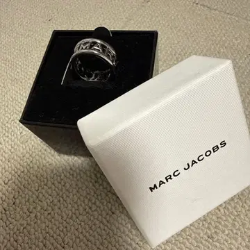 MARC JACOBS 반지
