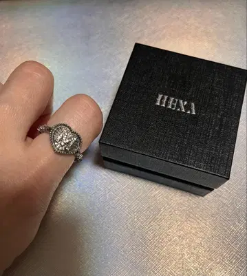 HBXA 태국 브랜드 M자 반지 (프리 사이즈)