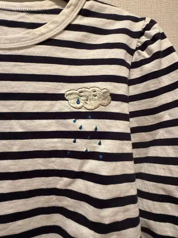 프랑슈리페 M 스트라이프 패턴 긴팔 티셔츠 자수