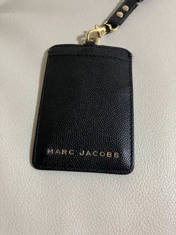 마크 제이콥스 블랙 가죽 카드 케이스