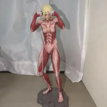 진격의 거인 제일복권 A상 여자형 거인 피규어