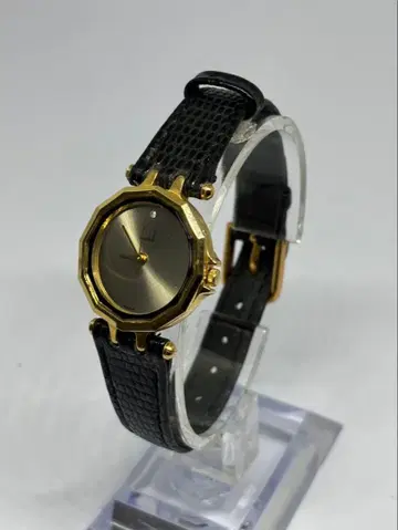 던힐 옥타곤 손목시계 던힐 골드 쿼츠 작동품 스위스산