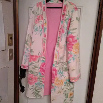 레오나르 코트 새상품급입니다