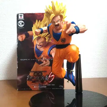 드래곤볼 조형천하제일무도회6 초사이어인2 손오공 피규어