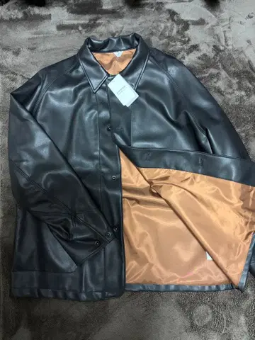 417 EDIFICE 페이크 레더 자켓