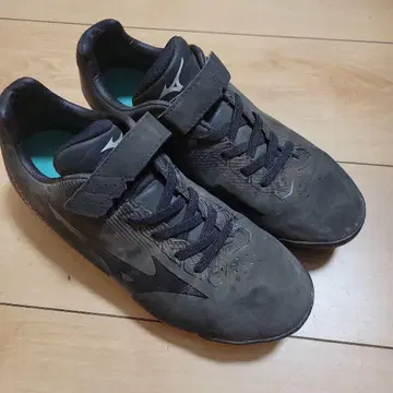 Mizuno 블랙 스파이크 슈즈 23.5cm