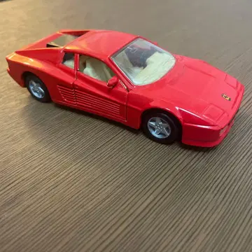 MAISTO FERRARI 512TR 1/39