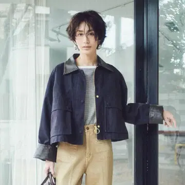 Mila Owen 숏 텐트 실루엣 헌팅 자켓