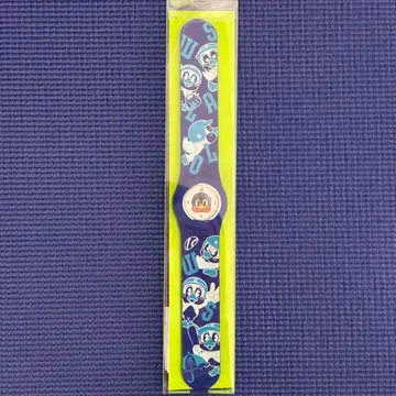 도쿄 야쿠르트 스왈로스 츠바쿠로 패치 손목시계