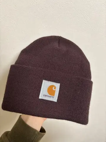Carhartt 브라운 니트 모자 비니