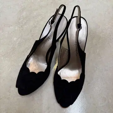 [ 미사용 새상품 ] 긴자 카네마츠 블랙 스웨이드 오픈토 하트