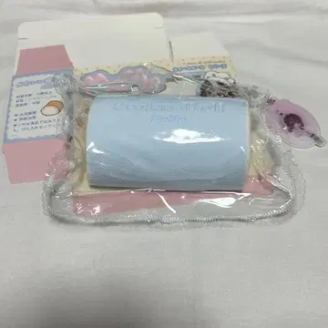 MOMO 스퀴즈 롤케이크