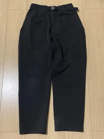 goldwin 원턱 테이퍼드