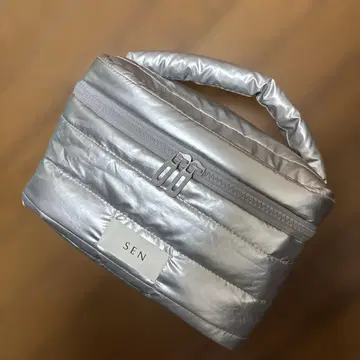 [ 미사용 새상품 ] SEN 실버 박스형 파우치