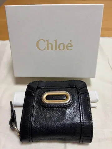 끌로에 블랙 가죽 접이식 지갑 박스 포함