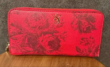 빅토리아 시크릿 장지갑