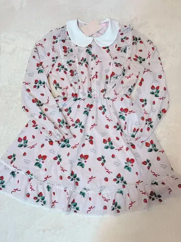 Honey Cinnamon 딸기 무늬 원피스 택 포함 미사용 새상품