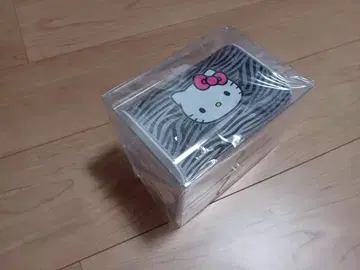 헬로키티 제브라 패턴 수납 박스