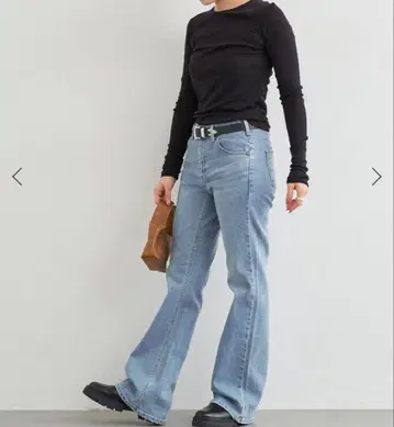 U by SPICK&SPAN SOMETHING LISA 플레어 28