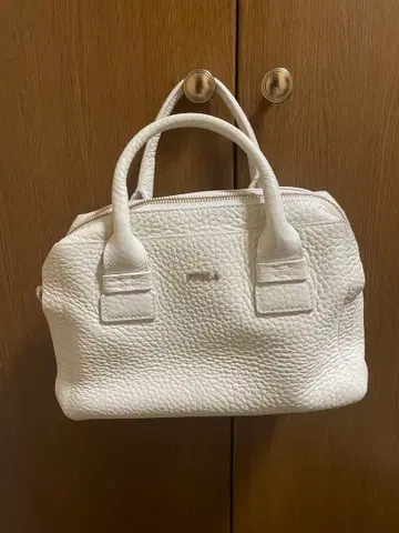 화이트 가죽 숄더백 FURLA 훌라 화이트 봄