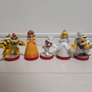 amiibo 5체 세트 마리오 쿠파 피치 데이지