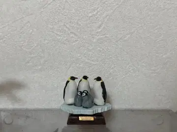 네이처 테크니컬러 황제펭귄 식민지