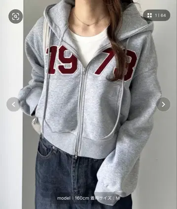 nelliy. 숏 기장 더블 지퍼 로고 와펜 자수 후드 맨투맨