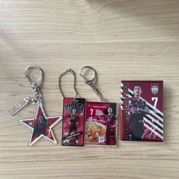 빗셀 고베 이데구치 요스케 키링 캔뱃지 세트