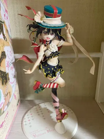 러브 라이브 야자와 니코 알터 피규어