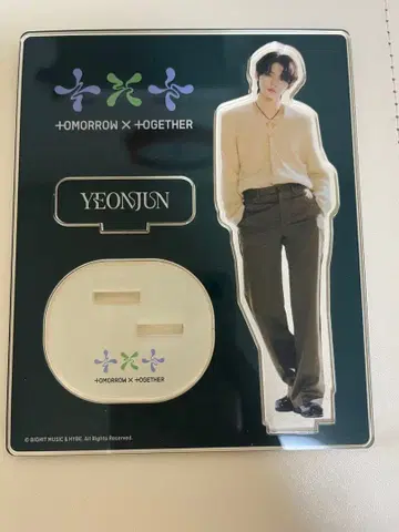 TXT 연준 공식 아크릴 스탠드