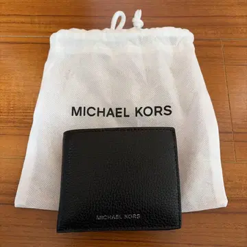 MICHAEL KORS 블랙 이단 접이식 지갑 수납 가방 포함