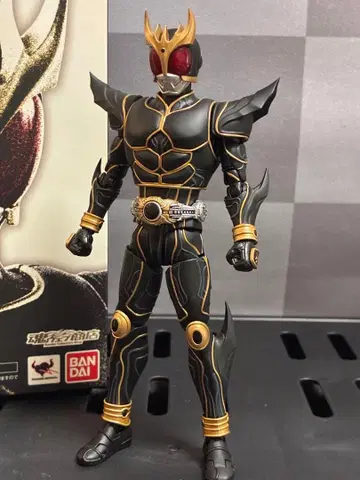 S.H.Figuarts 진면목 제법 가면라이더 쿠우가 얼티밋 폼