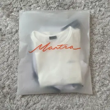 JENNIEmantragymwearT 셔츠 숏팬츠 화이트 셋업