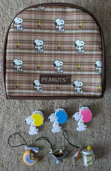 PEANUTS 스누피 파우치, 스트랩, 클립 7개 세트 묶음 판매