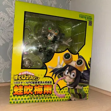 벨파인 히로아카 아스이 츠유 히어로 수트 츠유짱 피규어