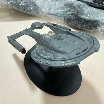 데아고스티니 OSC 아키라급 U.S.S. 썬더차일드