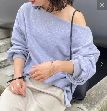 오메카시 오프숄더 맨투맨 트레이닝복 그레이