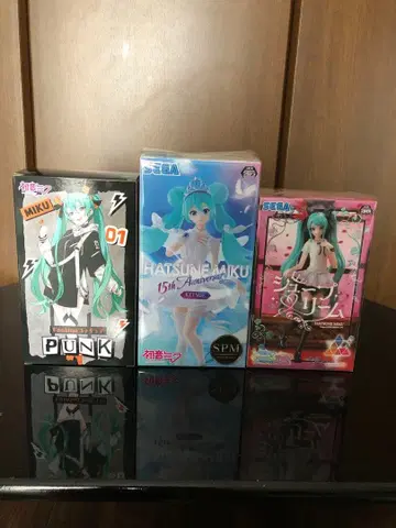 하츠네 미쿠 피규어 3종 세트 PUNK 15주년 기념 외