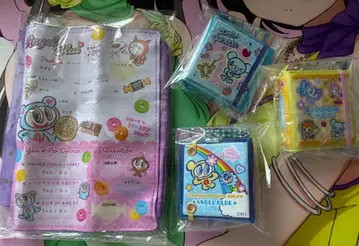 나루미야 가챠가챠 씰북 파우치